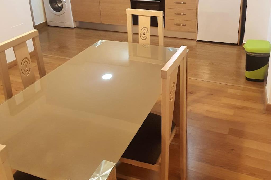 2F, Aire Acondic, 80M2, 2 Dormitorios, 4 Huespedes, Wifi Gratis La Línea de la Concepción Zewnętrze zdjęcie