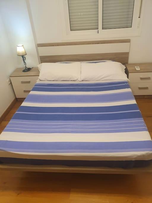 2F, Aire Acondic, 80M2, 2 Dormitorios, 4 Huespedes, Wifi Gratis La Línea de la Concepción Zewnętrze zdjęcie